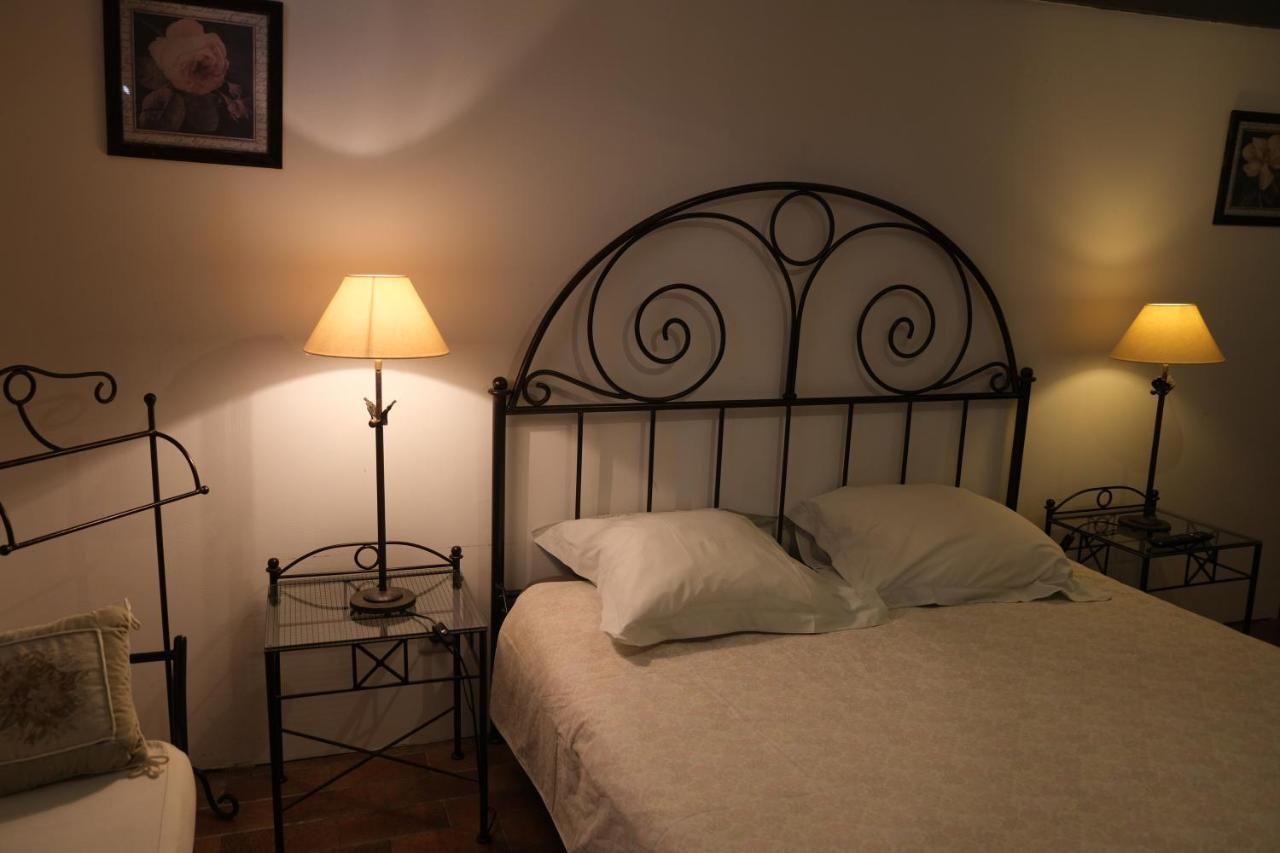 Les Portes Des Froises Saint-Quentin-en-Tourmont Buitenkant foto